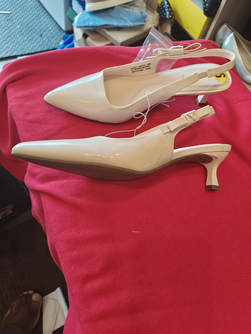 Anne Klein Beige Patent Pointed Toe Slingback Pumps 9M